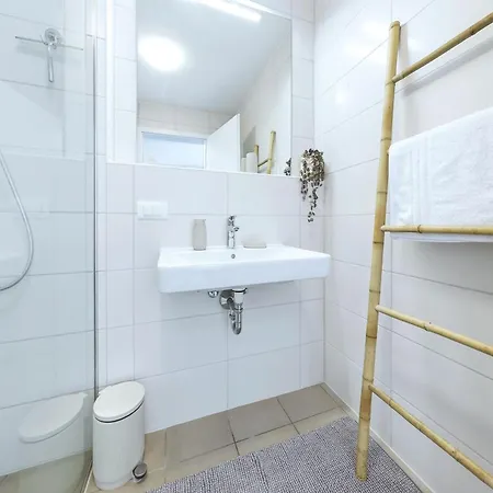 Apartmanhotel Lunea - Boutique Aparthaus Esslingen-stuttgart 3*